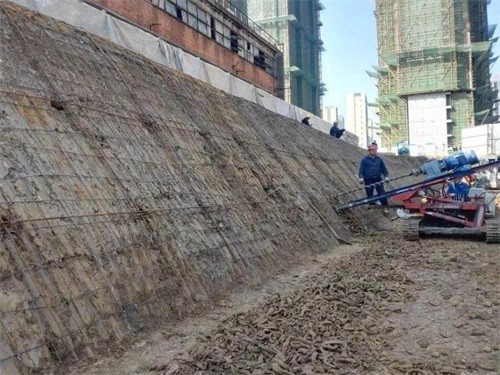 大柴旦建筑边坡支护